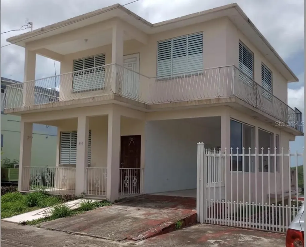 D Urb. El Eden D-7 Coamo PR 00769