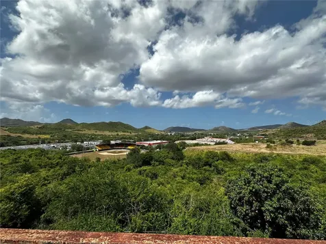 D Urb. El Eden D-7 Coamo PR 00769