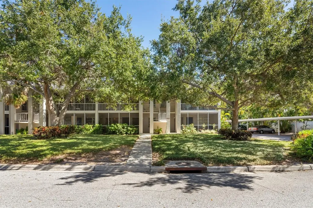 3745 Almeria Avenue Sarasota FL 34239