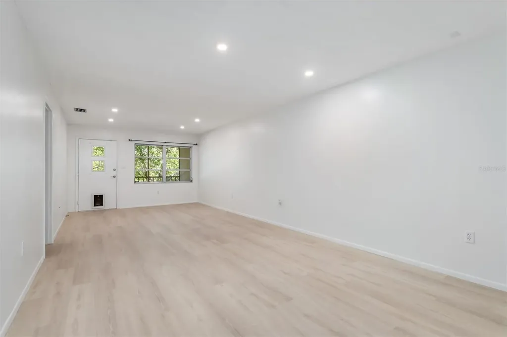 3745 Almeria Avenue Sarasota FL 34239