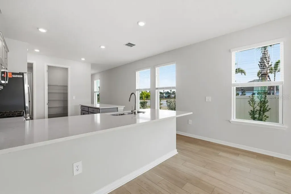 765 Steel Drive Apollo Beach FL 33572