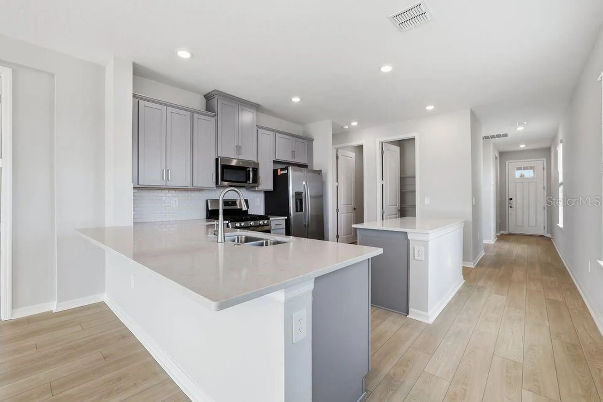 765 Steel Drive Apollo Beach FL 33572