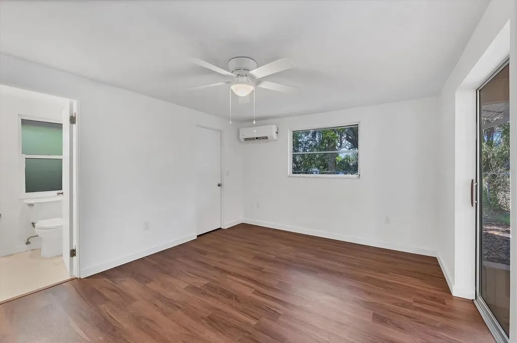 2004 52nd Avenue W Bradenton FL 34207
