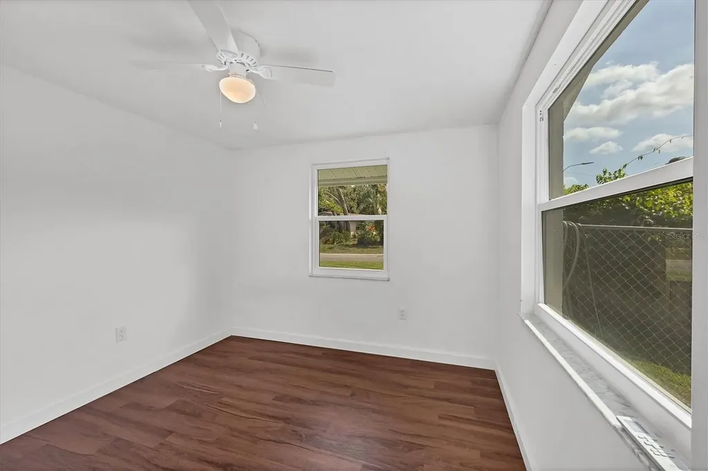 2004 52nd Avenue W Bradenton FL 34207