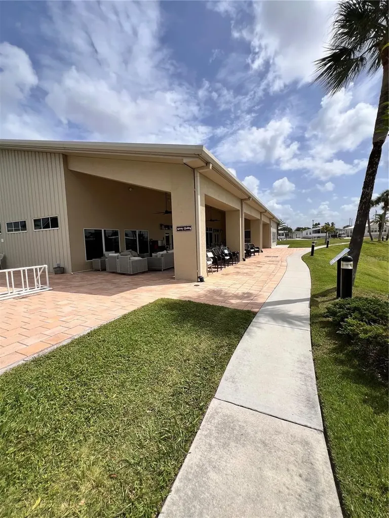 777 N Green Circle Venice FL 34285