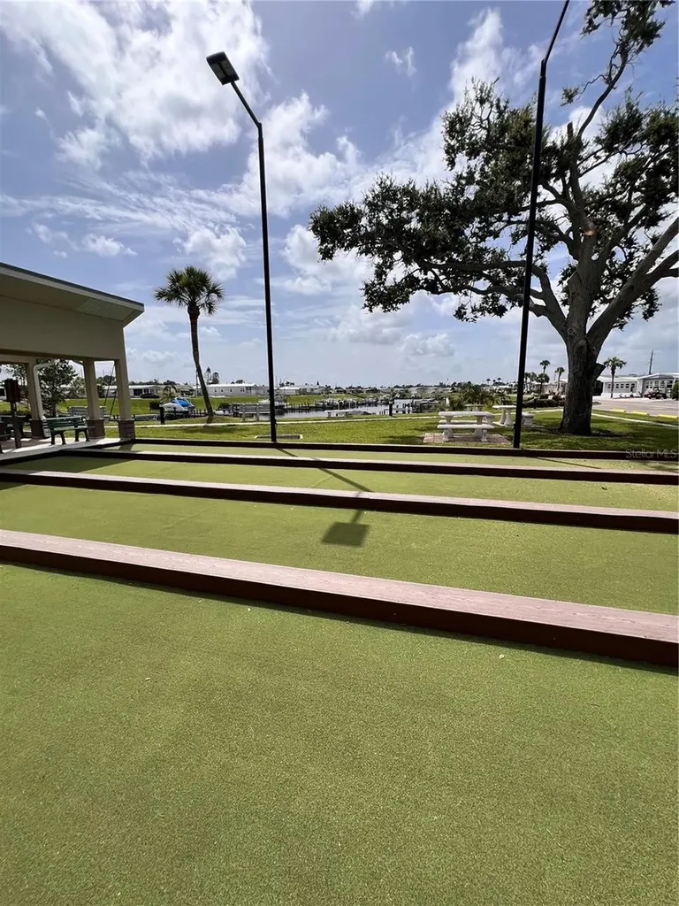 777 N Green Circle Venice FL 34285