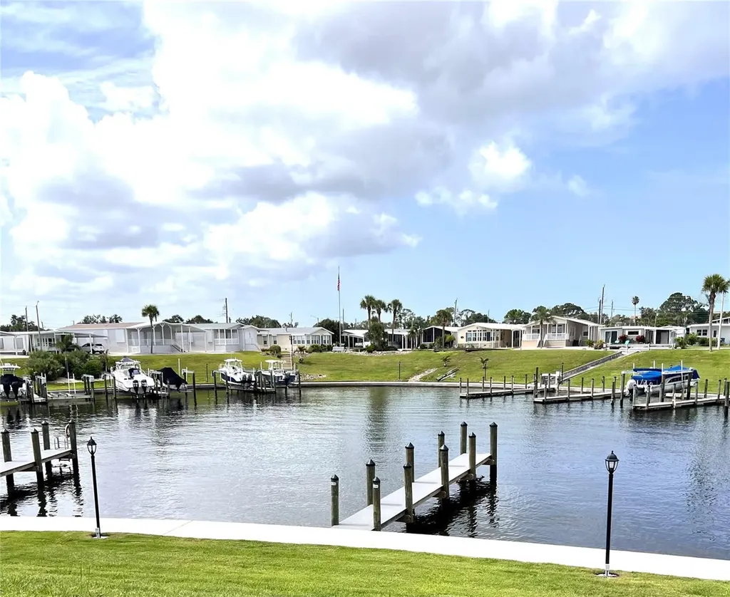 777 N Green Circle Venice FL 34285