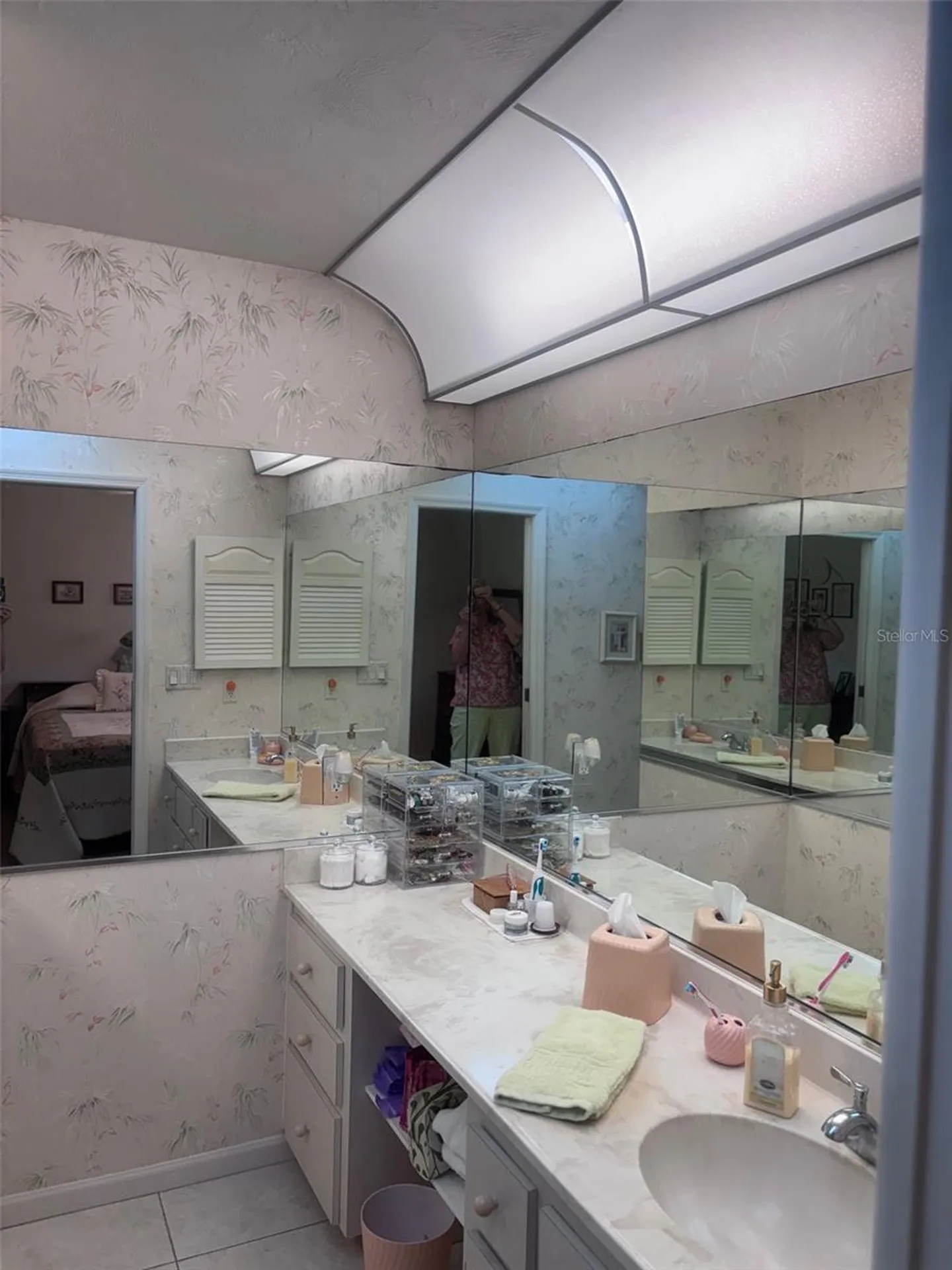 31 Lake Fairgreen Circle New Smyrna Beach FL 32168