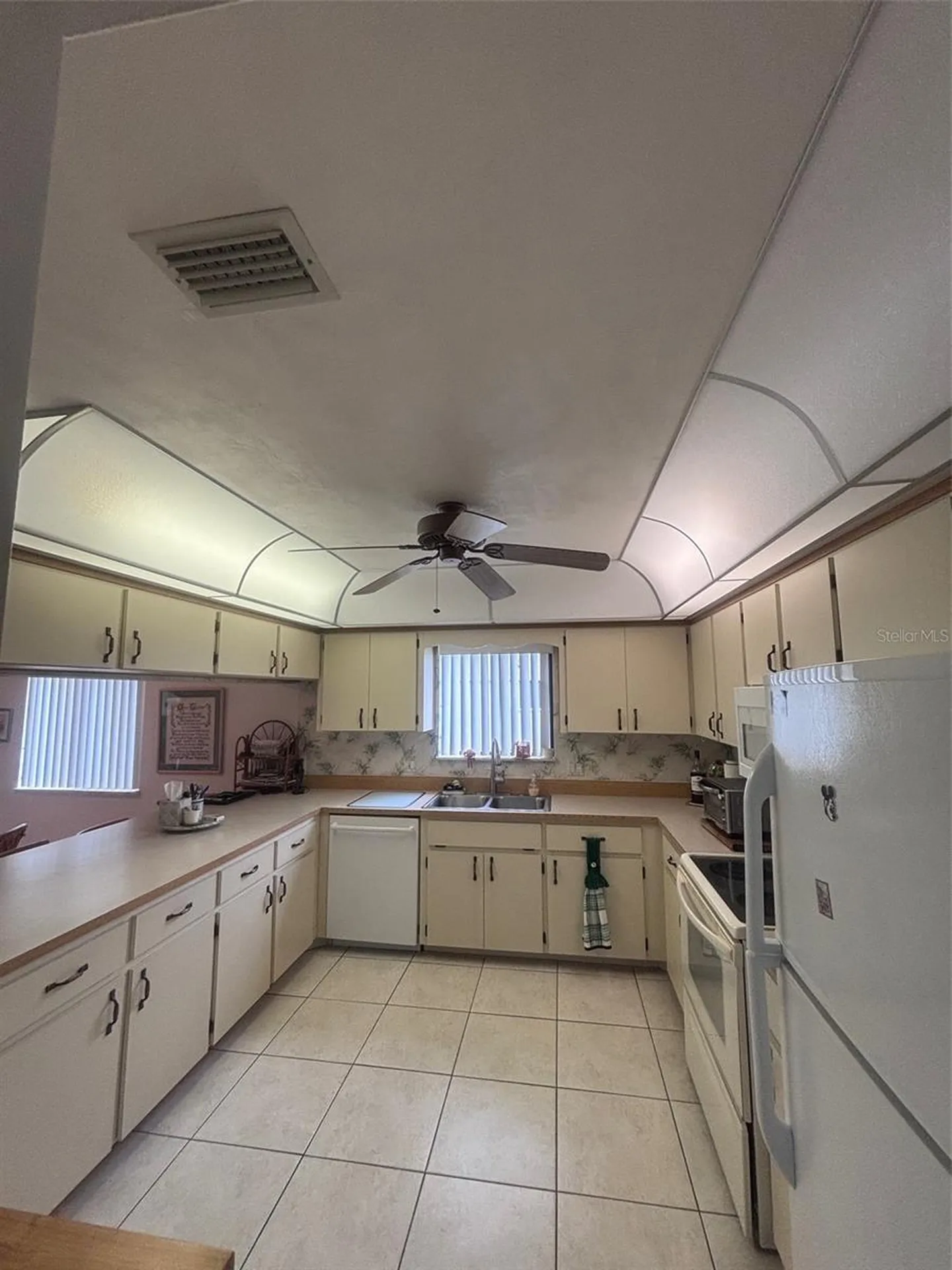 31 Lake Fairgreen Circle New Smyrna Beach FL 32168