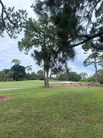 31 Lake Fairgreen Circle New Smyrna Beach FL 32168