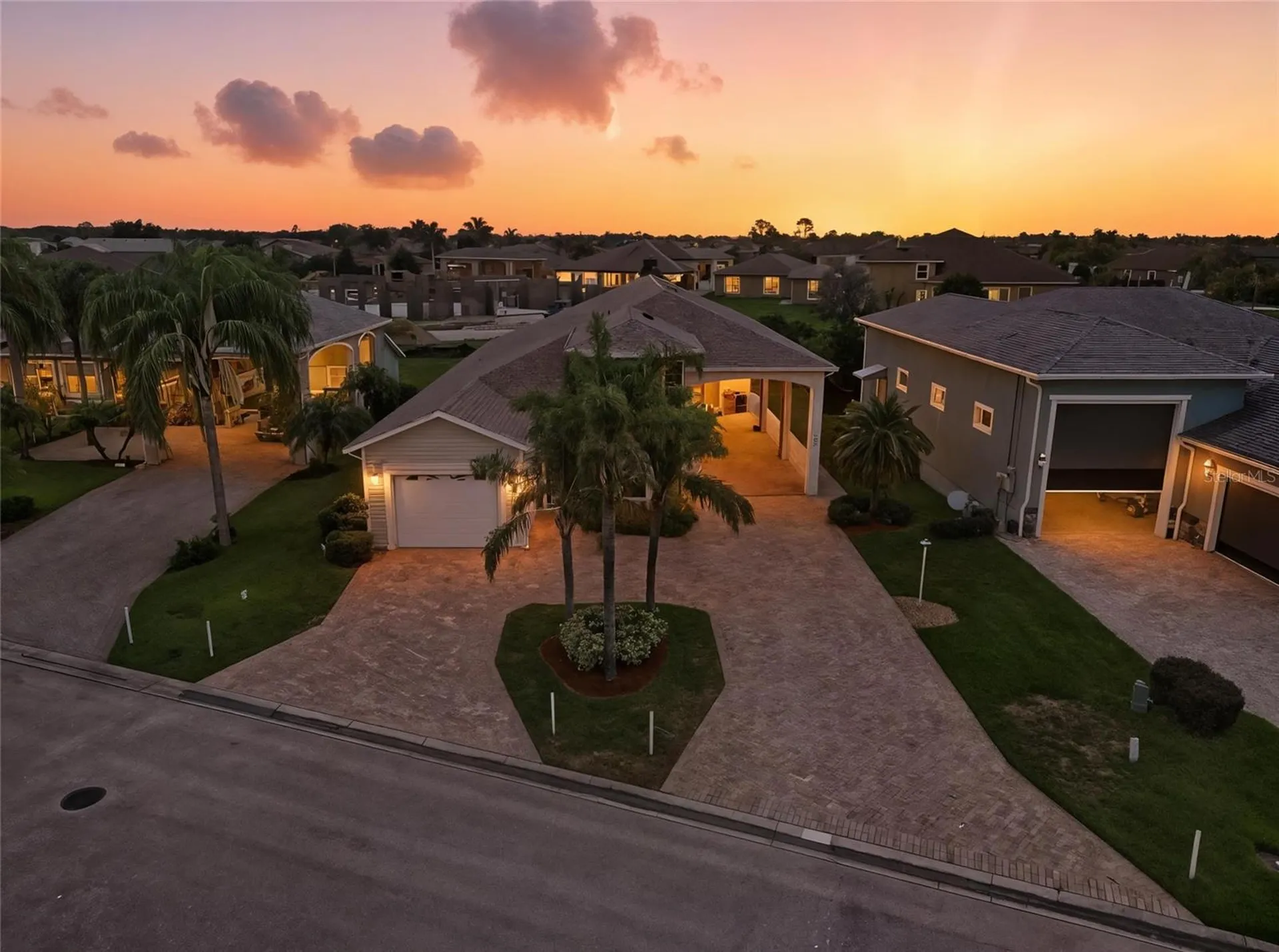 529 Meandering Way Polk City FL 33868
