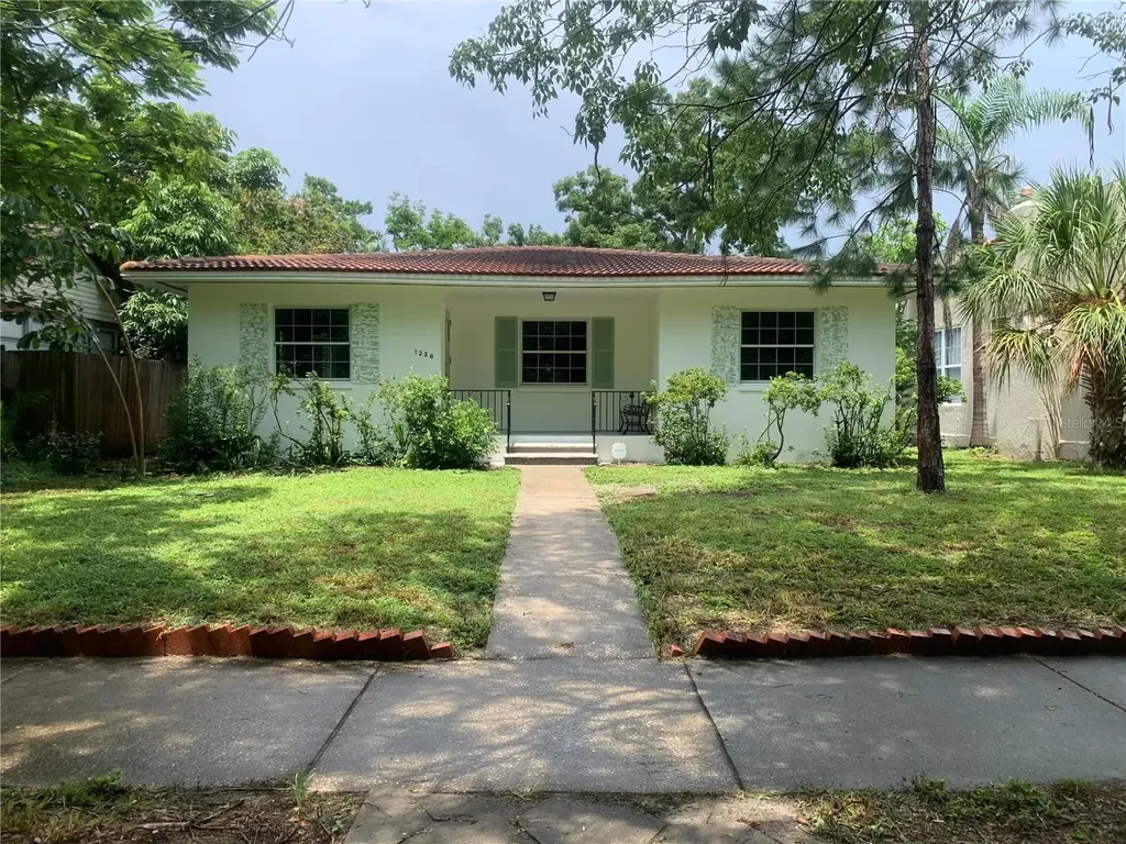1236 15th Street N St Petersburg FL 33705