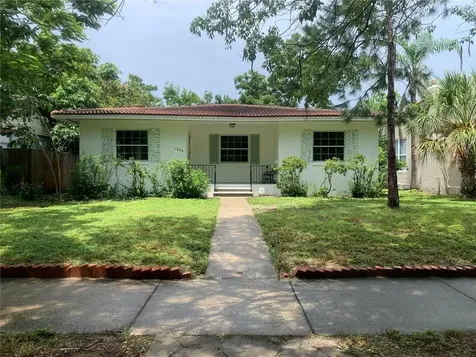 1236 15th Street N St Petersburg FL 33705