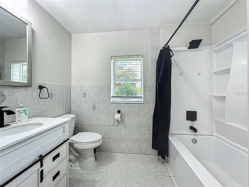 2542 S Palmetto Avenue Sanford FL 32773