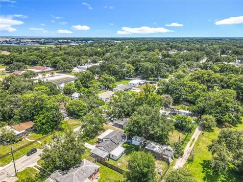 2542 S Palmetto Avenue Sanford FL 32773
