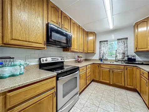 2542 S Palmetto Avenue Sanford FL 32773