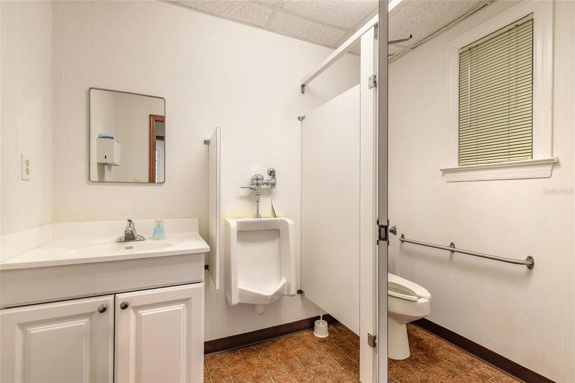 205 Magnolia Street New Smyrna Beach FL 32168