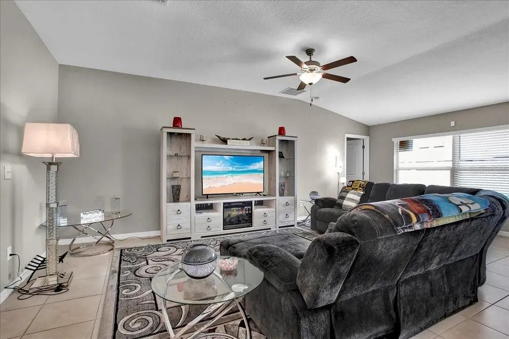 769 Calico Scallop Street Ruskin FL 33570
