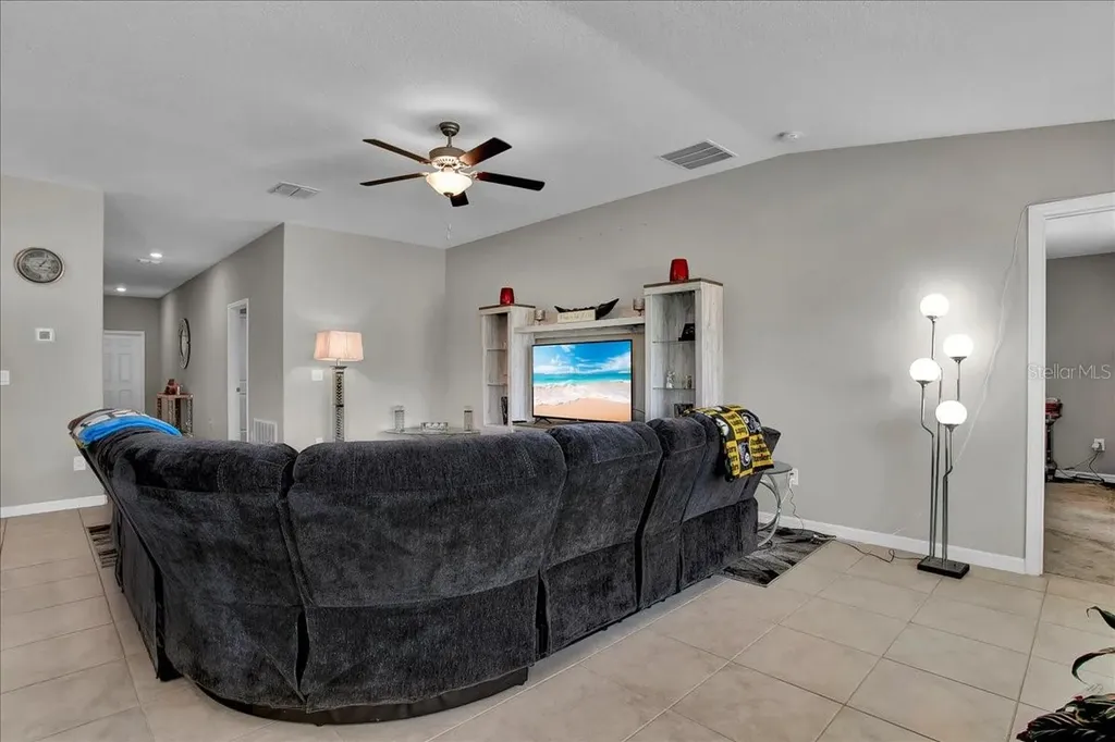 769 Calico Scallop Street Ruskin FL 33570