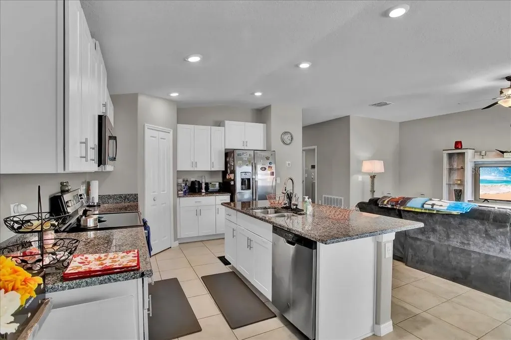 769 Calico Scallop Street Ruskin FL 33570