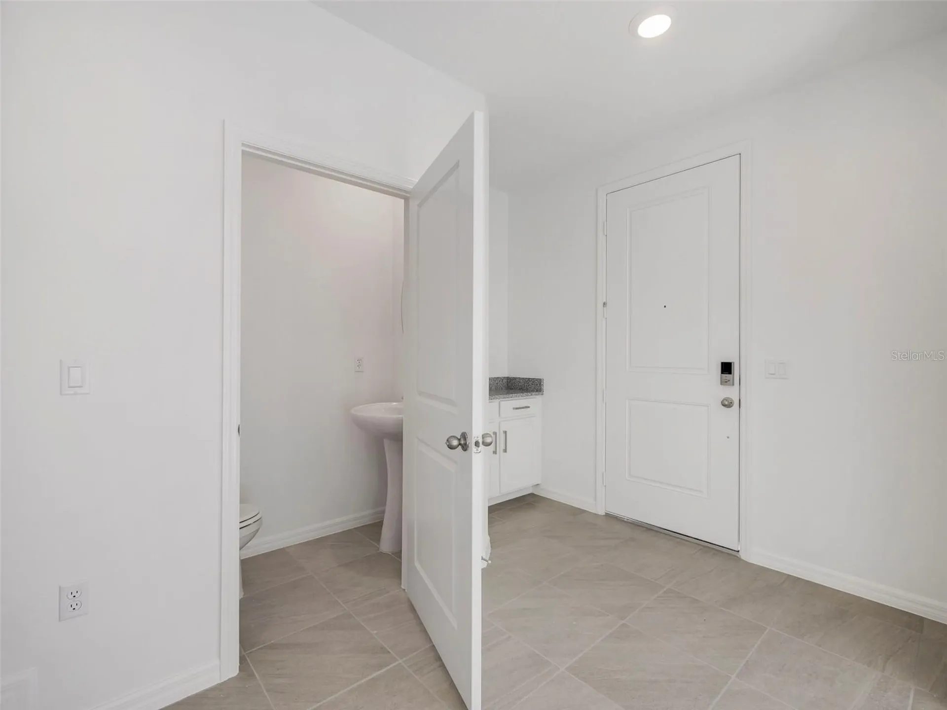 675 Clark Street Oviedo FL 32765