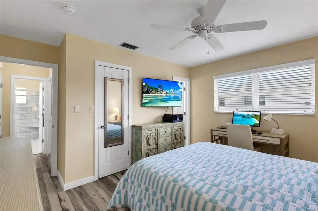 1977 Beach Road Englewood FL 34223