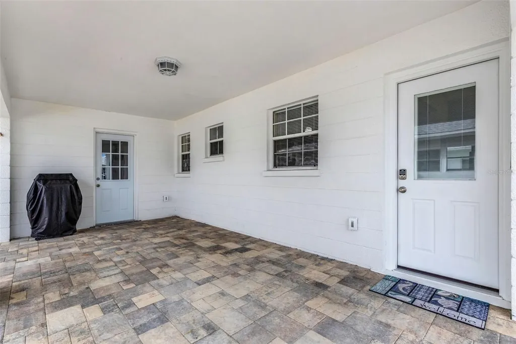 1977 Beach Road Englewood FL 34223