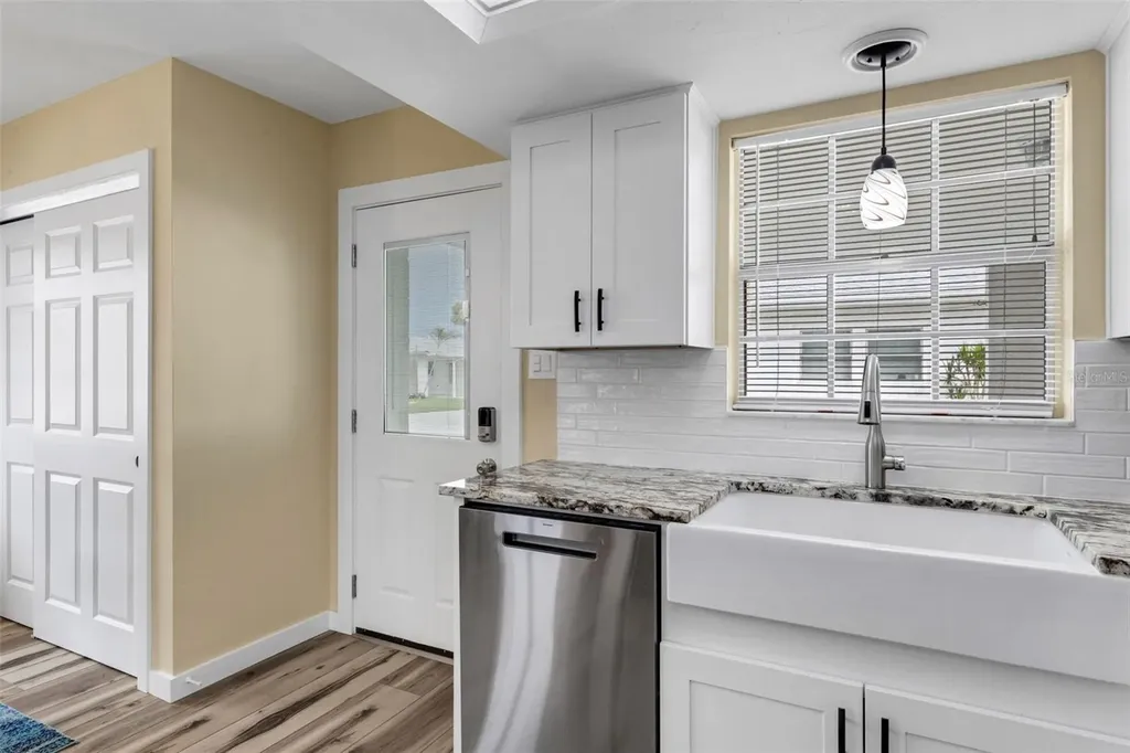 1977 Beach Road Englewood FL 34223