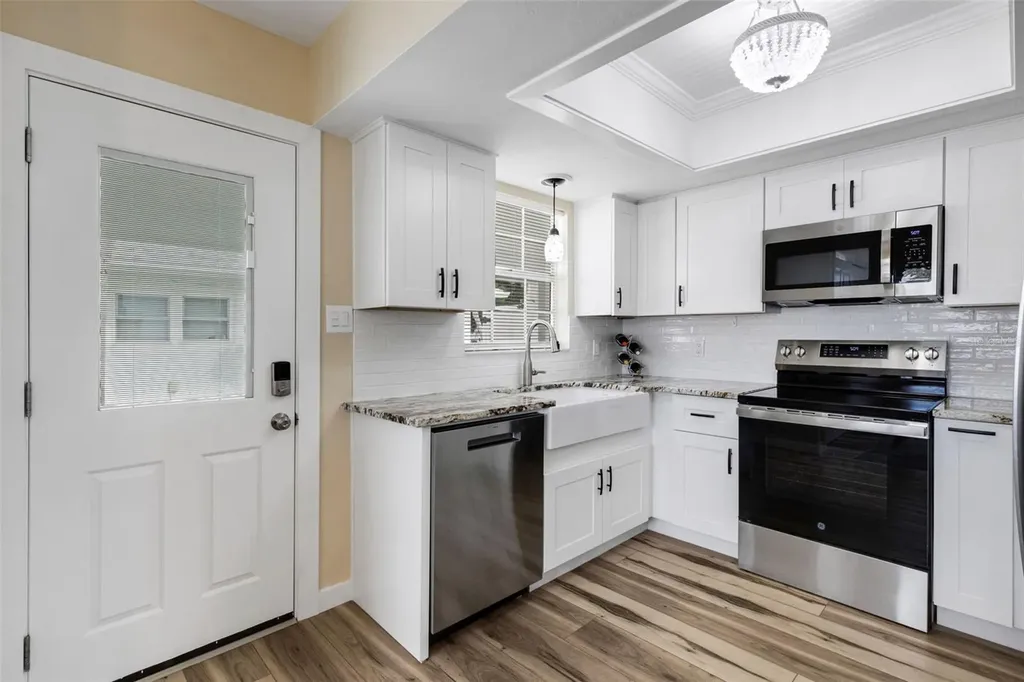 1977 Beach Road Englewood FL 34223