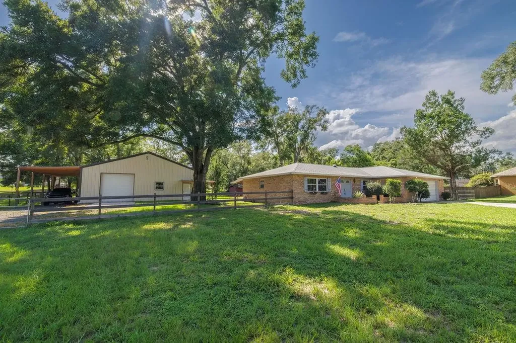 3330 Morning Dove Drive Deland FL 32720
