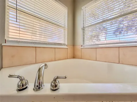 2756 Club Cortile Circle Kissimmee FL 34746