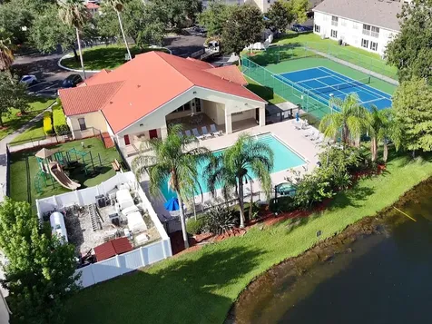 2756 Club Cortile Circle Kissimmee FL 34746