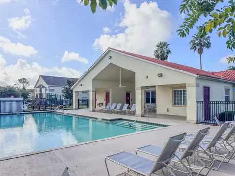 2756 Club Cortile Circle Kissimmee FL 34746