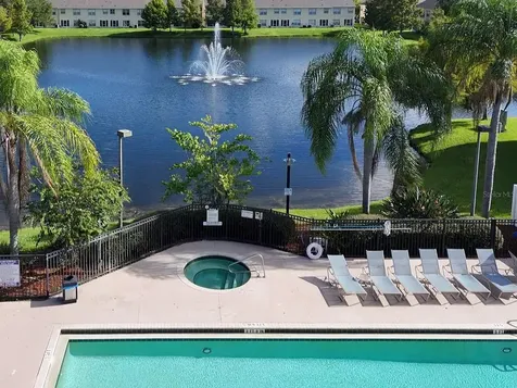 2756 Club Cortile Circle Kissimmee FL 34746