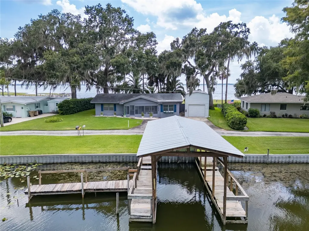 7824 Live Oak Lane Leesburg FL 34788