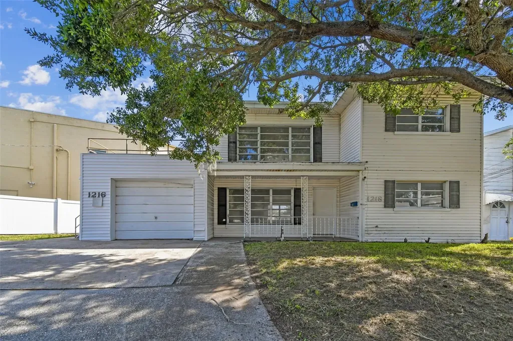 1216 Franklin Circle Clearwater FL 33756