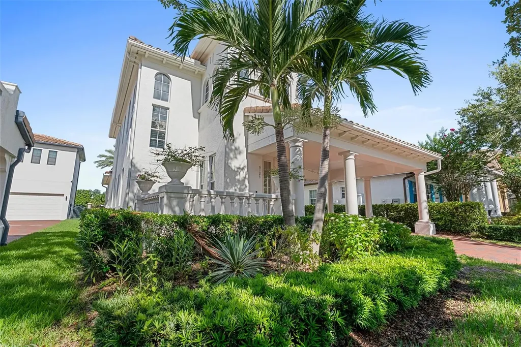 6123 Yeats Manor Drive Tampa FL 33616