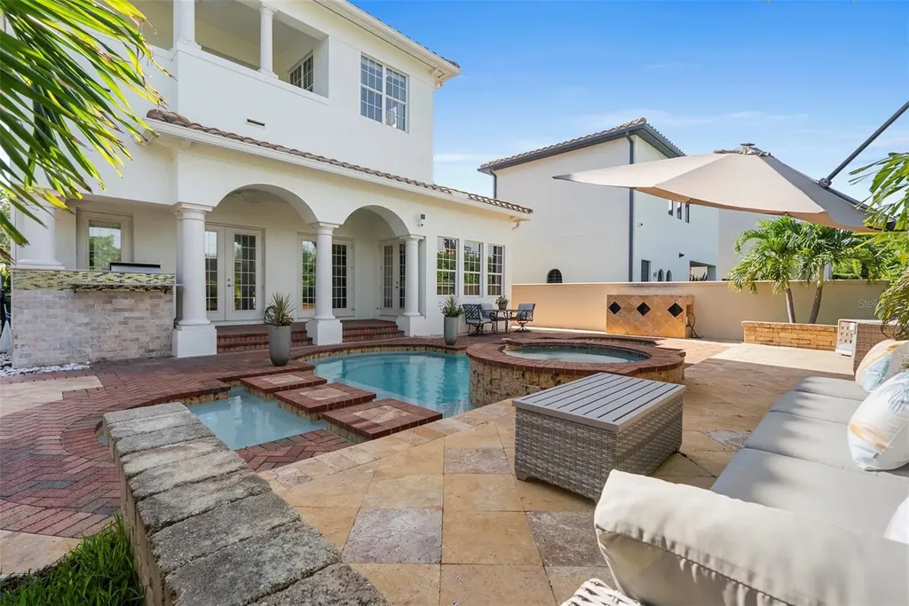 6123 Yeats Manor Drive Tampa FL 33616