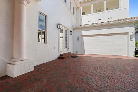 6123 Yeats Manor Drive Tampa FL 33616