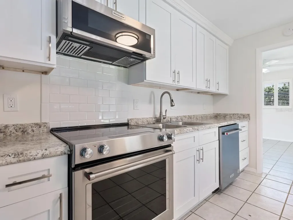 2506 Wilkinson Road Sarasota FL 34231