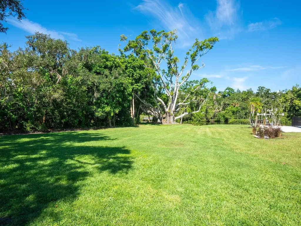 2506 Wilkinson Road Sarasota FL 34231