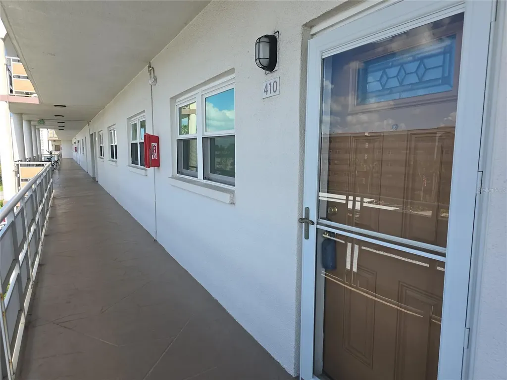5603 80th Street N St Petersburg FL 33709