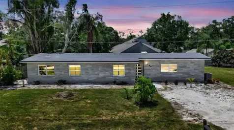 3234 Restful Lane Sarasota FL 34231