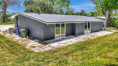 3234 Restful Lane Sarasota FL 34231