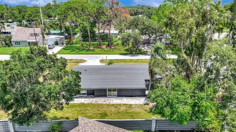 3234 Restful Lane Sarasota FL 34231