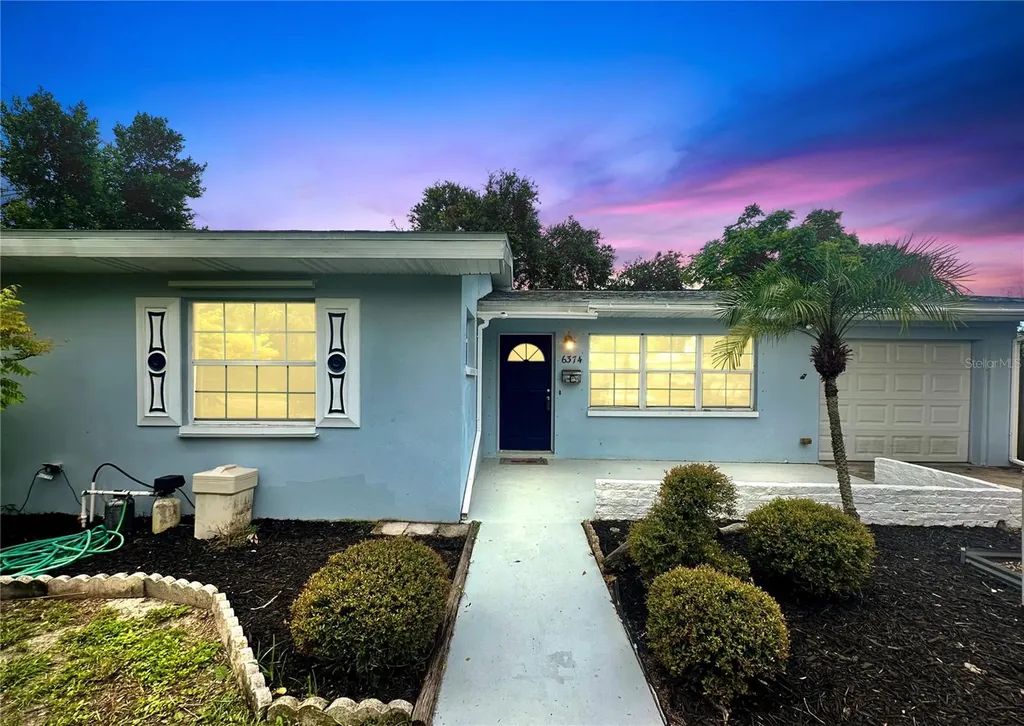 6374 Hampton Drive N St Petersburg FL 33710