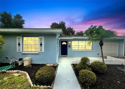 6374 Hampton Drive N St Petersburg FL 33710