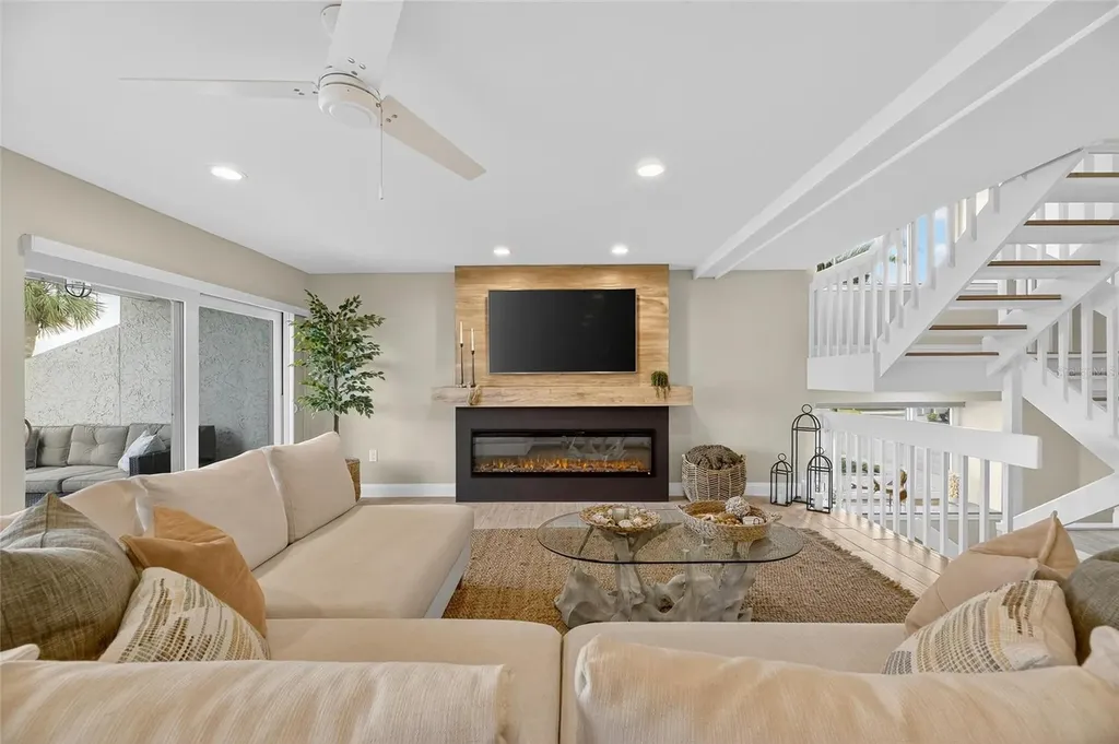 160 Marina Del Rey Court Clearwater Beach FL 33767