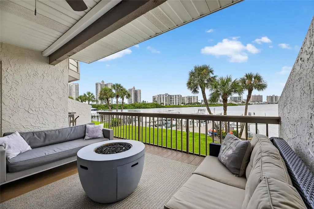 160 Marina Del Rey Court Clearwater Beach FL 33767