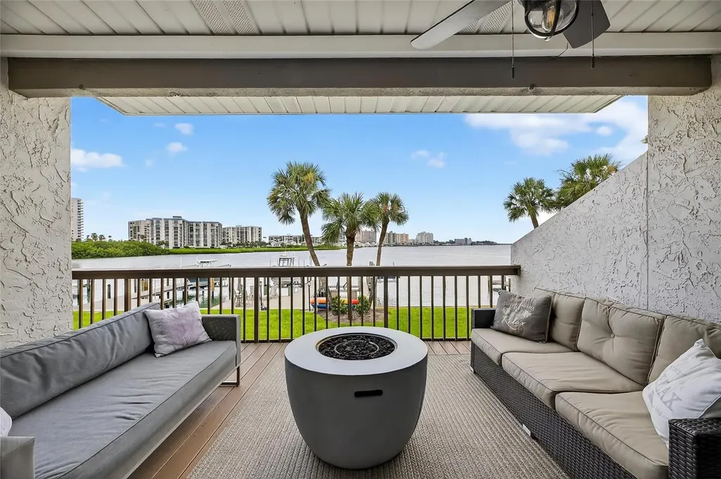 160 Marina Del Rey Court Clearwater Beach FL 33767